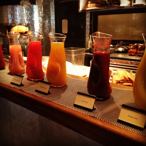 The ultimate boozy brunch experience: bottomless bellini bar